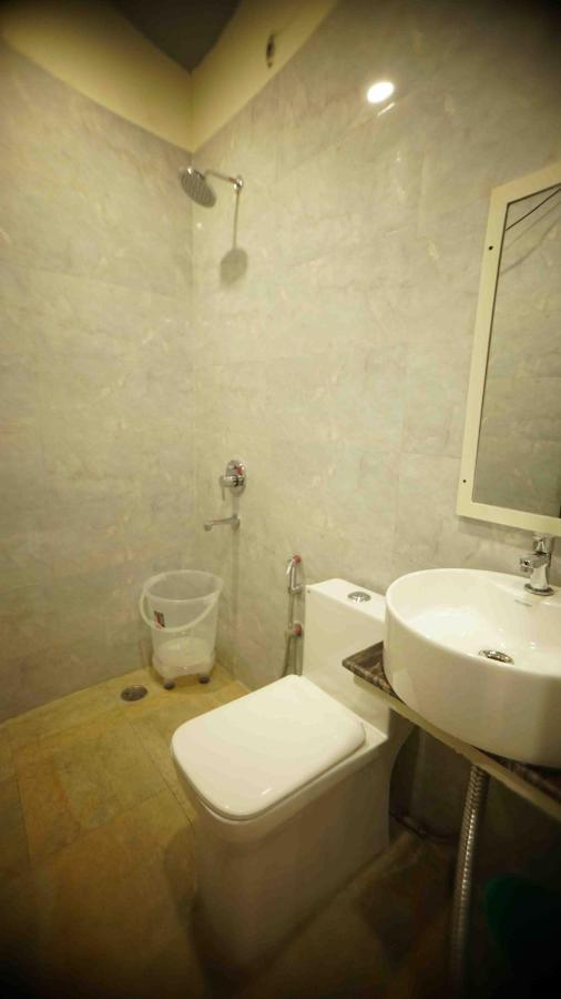 Hotel Soluxe Yamunānagar Екстериор снимка